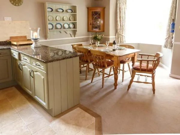 Gavel بيت للعطل *